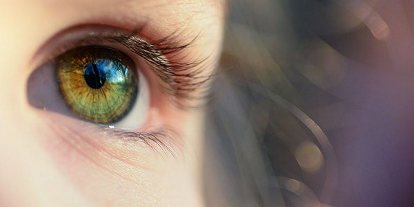 Pandémie Covid-19 : les porteurs de lentilles ont-ils changé leurs comportements ?